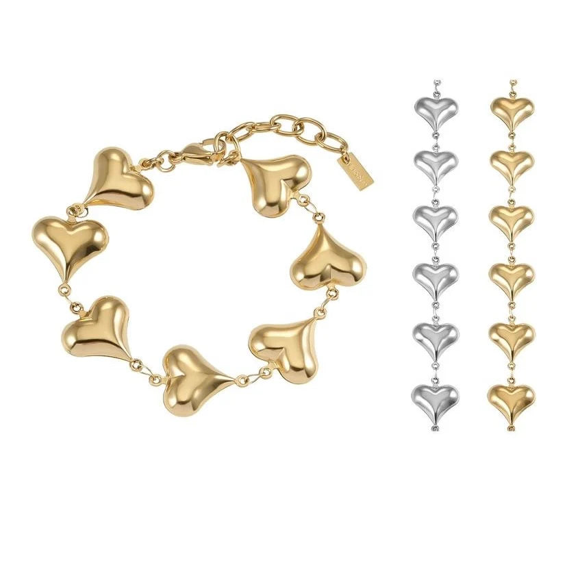 Bracelet "storm of hearts" with rattle