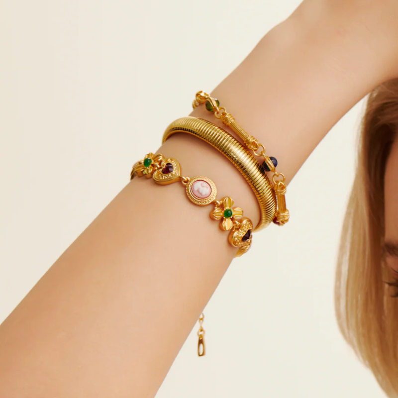 Dalphine Golden Bangle