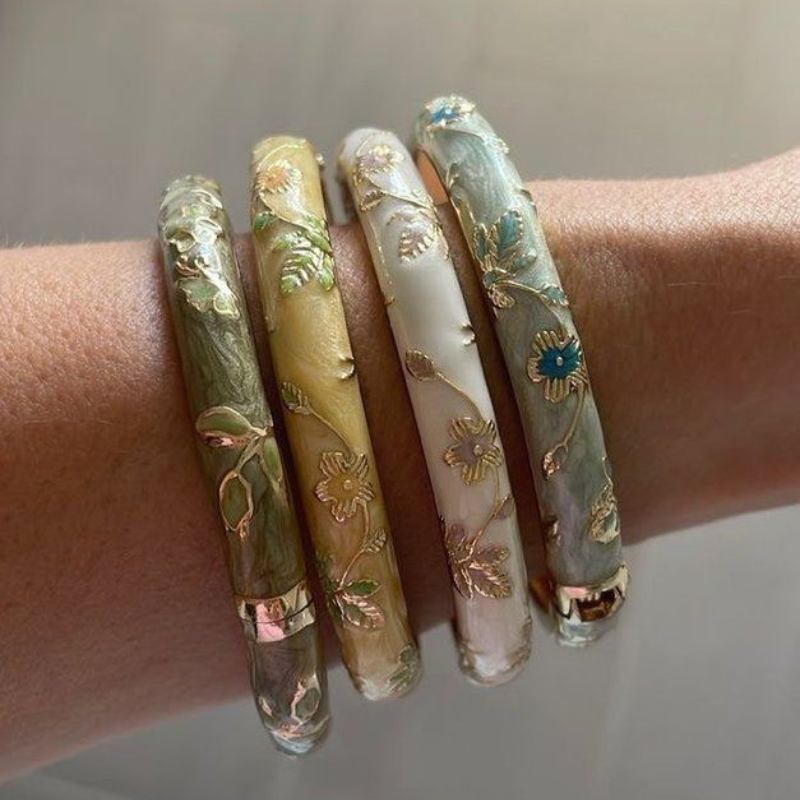 <h4><strong>20,000+ girls love Nurielle statement pieces</strong></h4>